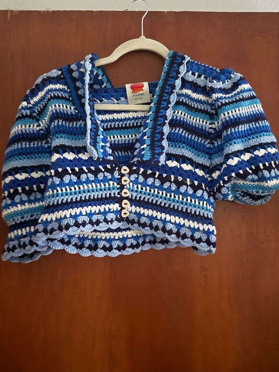 FARM Rio Tops - Farm Rio cropped shirt